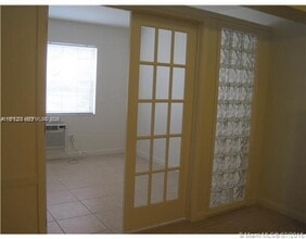 318 Majorca Ave in Coral Gables, FL - Building Photo - Building Photo