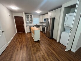 210 Magnolia Rd in Maitland, FL - Building Photo