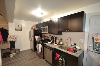 2942 W Montrose Ave in Chicago, IL - Building Photo - Building Photo
