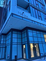 2088 James St in Burlington, ON - Building Photo