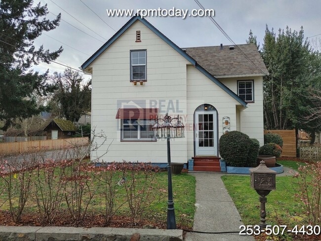 property at 1703 Park Ave