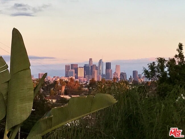 1203 S Rimpau Blvd in Los Angeles, CA - Building Photo - Building Photo