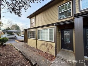 2202 NE 201st Ave in Fairview, OR - Building Photo - Building Photo