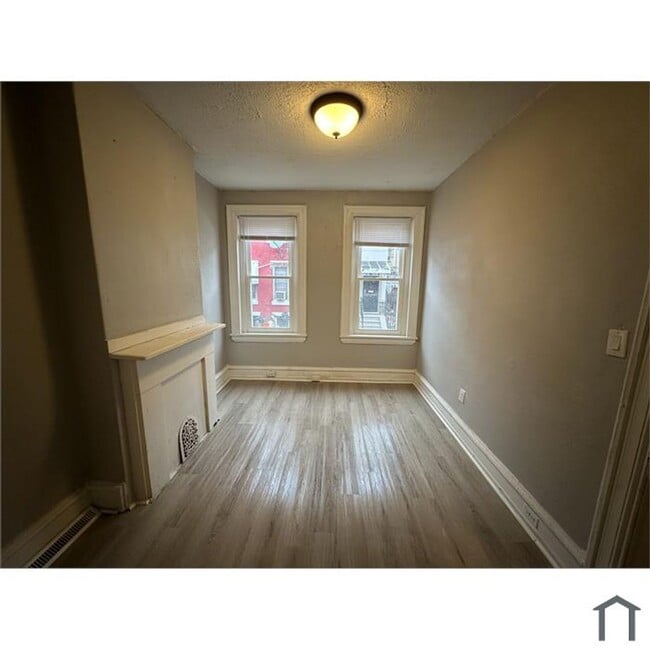 property at 1226 W Firth St