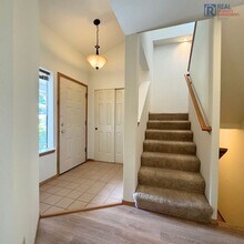 1319 Contra Costa Ave in Fircrest, WA - Building Photo - Building Photo
