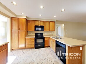 1808 E Barbarita Ave in Gilbert, AZ - Building Photo - Building Photo