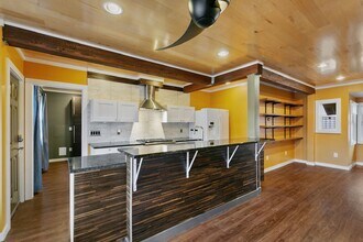 3246 NE 57th Ave in Portland, OR - Building Photo - Building Photo