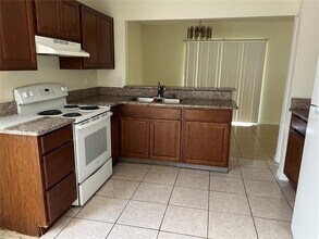 761 Maderia Ct in Kissimmee, FL - Building Photo - Building Photo