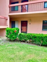 141 Lakeside Dr in Oldsmar, FL - Building Photo - Building Photo