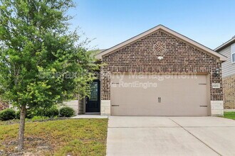 8202 Bending Tree in San Antonio, TX - Building Photo - Building Photo