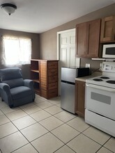 1742 W Belfast St, Unit Studio attached to house in Mesa, AZ - Building Photo - Building Photo