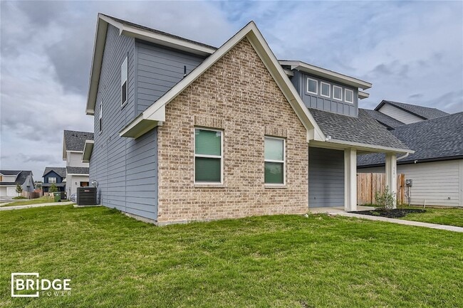 5501 Wynwood Dr in North Richland Hills, TX - Building Photo - Building Photo