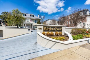 3626 West End Ave in Nashville, TN - Building Photo