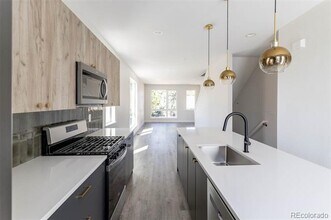 5268 W 16th Ave in Lakewood, CO - Building Photo - Building Photo
