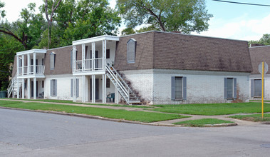 2160 North Ave in Beaumont, TX - Building Photo - Building Photo