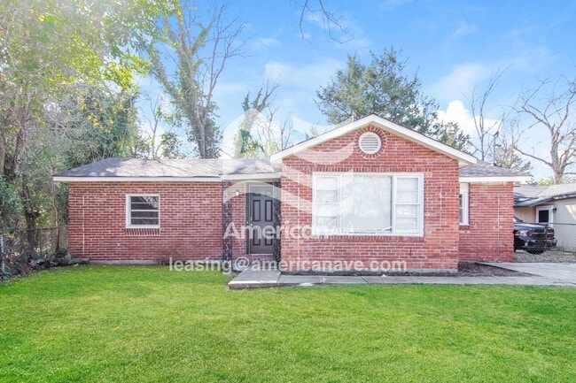 property at 1912 Lincoln St