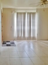 8224 Campanella Dr, Unit 09205 in Dallas, TX - Building Photo - Building Photo