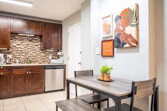 215 Piedmont Ave NE, Unit SI ID1299351P in Atlanta, GA - Building Photo - Building Photo