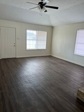 1720 N Tallowood Dr-Unit -1726 Tallow Wood Drive in Lake Charles, LA - Building Photo - Building Photo