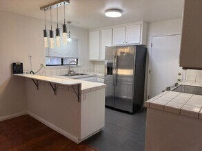 66 Gilbert Way in Cotati, CA - Building Photo - Building Photo