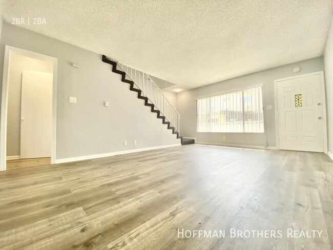 11502 Eucalyptus Ave in Hawthorne, CA - Building Photo - Building Photo