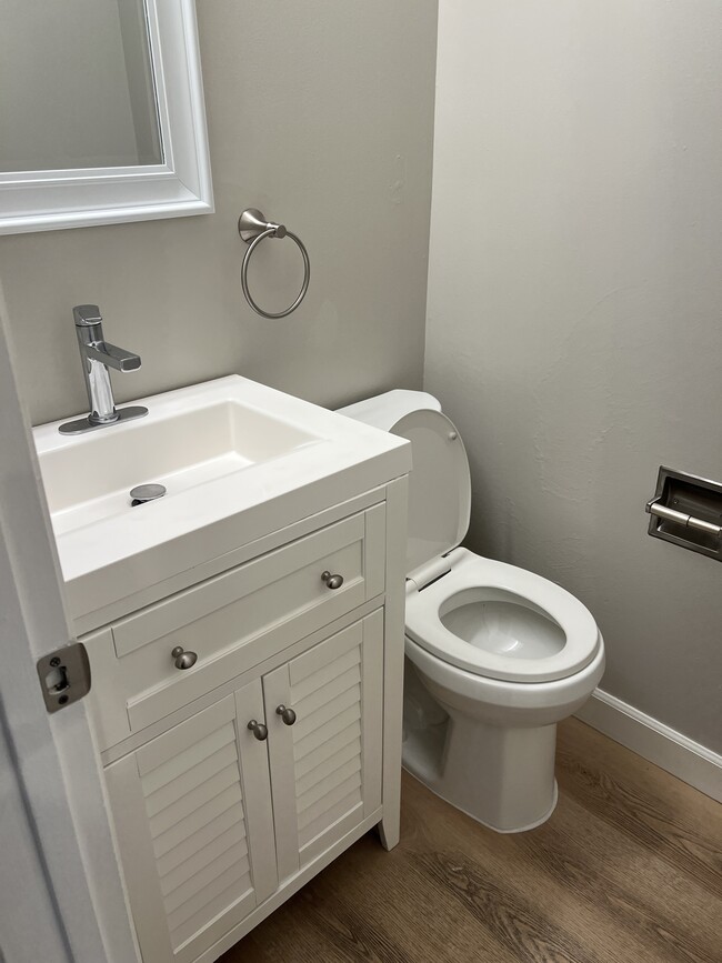 property at 2084 Ascot Dr