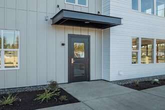 Northwest 99 Apartments in Vancouver, WA - Foto de edificio - Building Photo