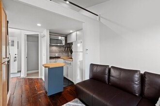 6915 NE 23rd Ave in Portland, OR - Building Photo - Building Photo