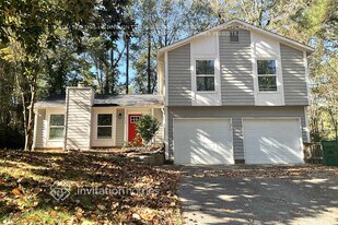 528 Rockborough Terrace in Stone Mountain, GA - Building Photo