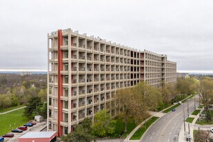Parkview Terrace Hamilton in Hamilton, ON - Building Photo
