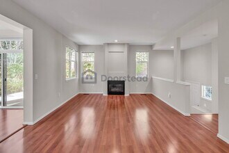 9717 178th Pl NE in Redmond, WA - Foto de edificio - Building Photo