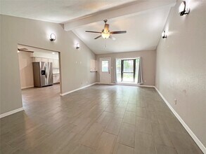 6210 Creekside Ln in League City, TX - Building Photo - Building Photo