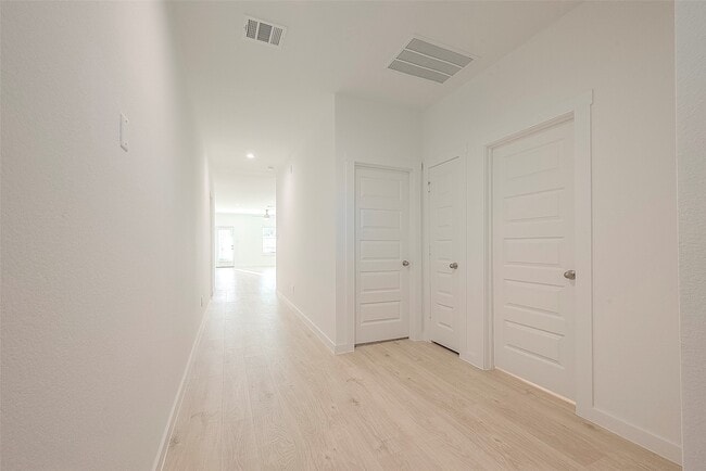 property at 4906 Edgewood Dr