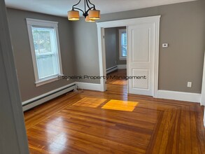 137 Armistice Blvd in Pawtucket, RI - Building Photo - Building Photo