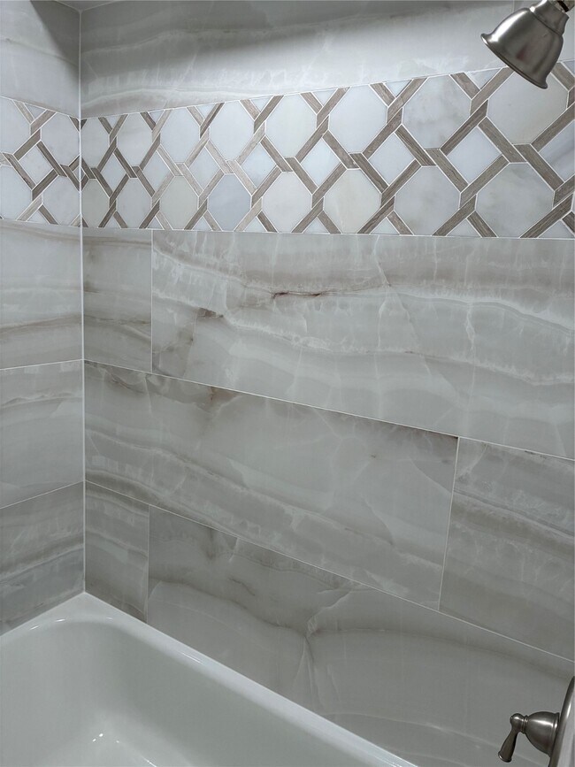 883 Wax Myrtle Ln in Houston, TX - Building Photo - Building Photo