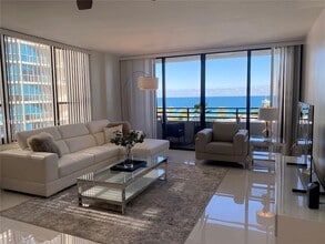 3505 S Ocean Dr, Unit 606 in Hollywood, FL - Building Photo - Building Photo