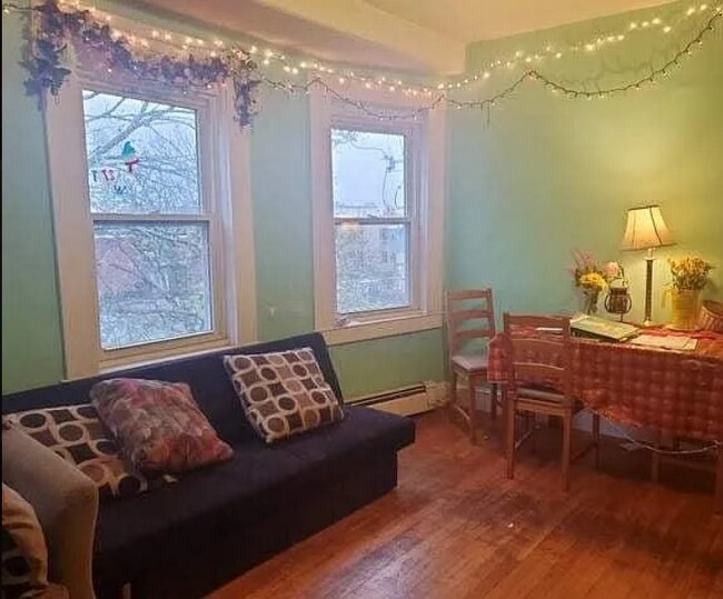 property at 8 Dudley St