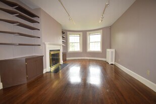 141 Beaconsfield Rd, Unit 5 in Brookline, MA - Building Photo