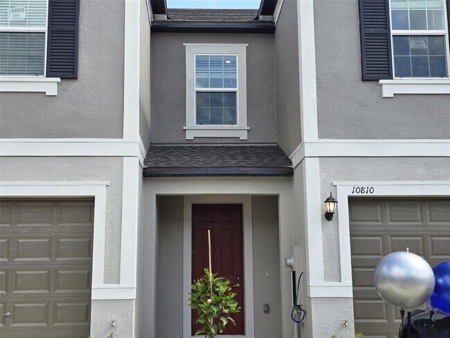 10810 Ft White Ct in Tampa, FL - Building Photo - Building Photo