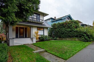 1250 16th Ave E in Seattle, WA - Building Photo - Building Photo