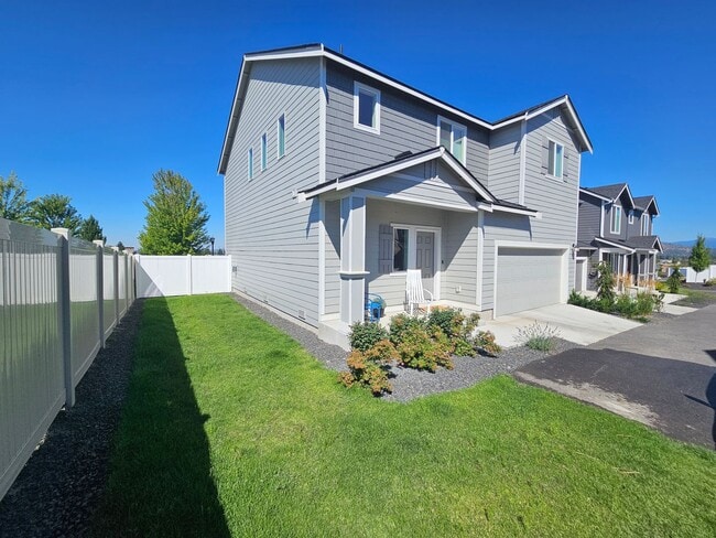 24371 E Harrier Lp in Liberty Lake, WA - Building Photo - Building Photo