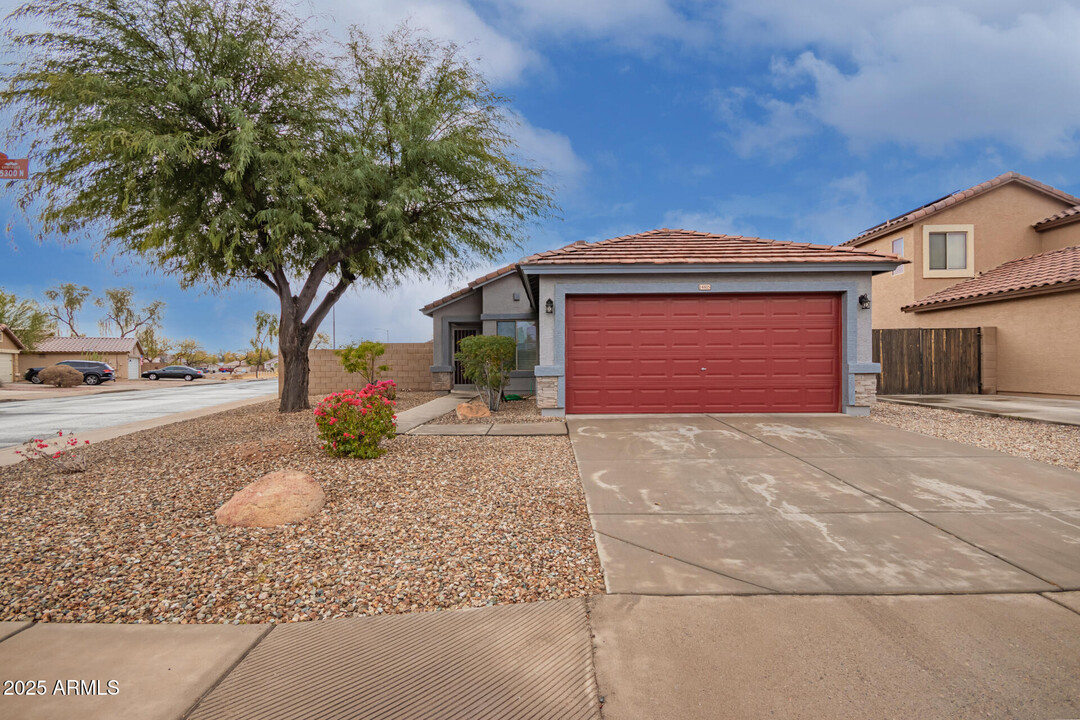 14805 W Caribbean Ln in Surprise, AZ - Building Photo