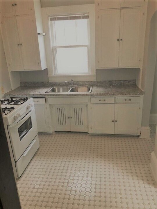 1106 17th Ave SE in Minneapolis, MN - Building Photo