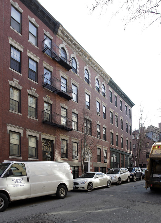 West Cedar in Boston, MA - Building Photo
