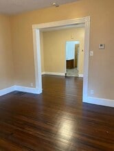 226 Prospect St, Unit 1st Floor in Bristol, CT - Building Photo - Building Photo