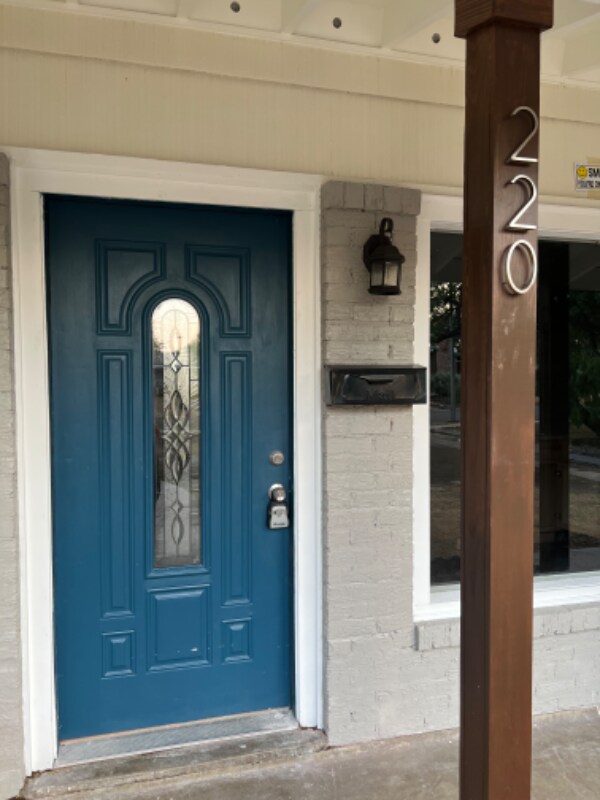 220 Dalehurst Dr in San Antonio, TX - Building Photo - Building Photo