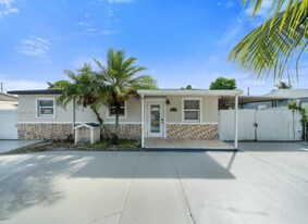 845 NW 2nd St in Florida City, FL - Building Photo