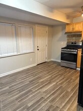 5 Greenwich Ave in Bayville, NY - Building Photo - Building Photo