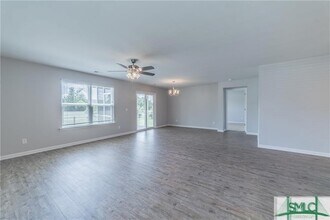595 Hogan Dr in Richmond Hill, GA - Building Photo - Building Photo