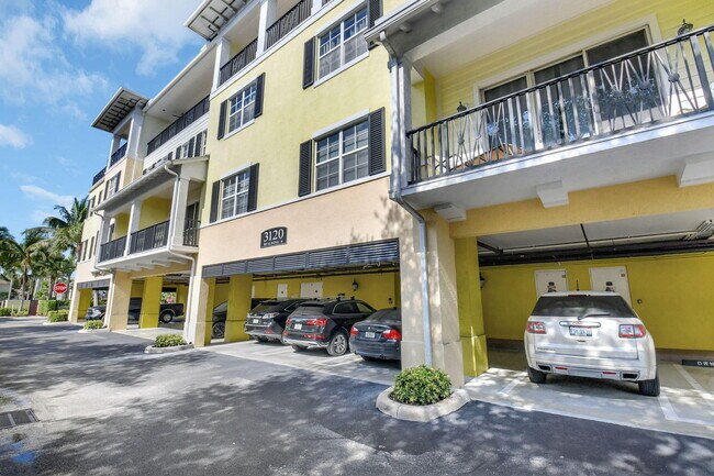 3120 E Latitude Cir in Delray Beach, FL - Building Photo - Building Photo